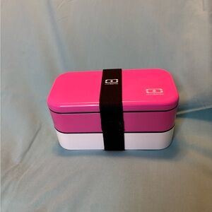 Monbento Bento Box Set Fuchsia White with dividers and strap
